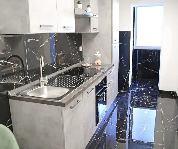 The Marble House דירה בארי